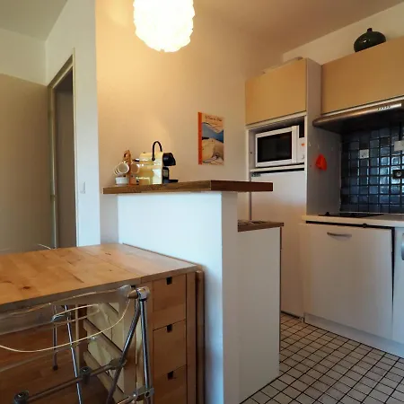 Arcachon: 4 Pers, Front De Mer, Parking, Centre-ville Apartment *