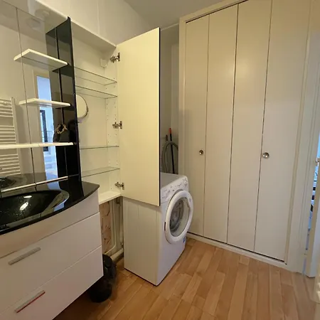 Arcachon: 4 Pers, Front De Mer, Parking, Centre-ville Apartment